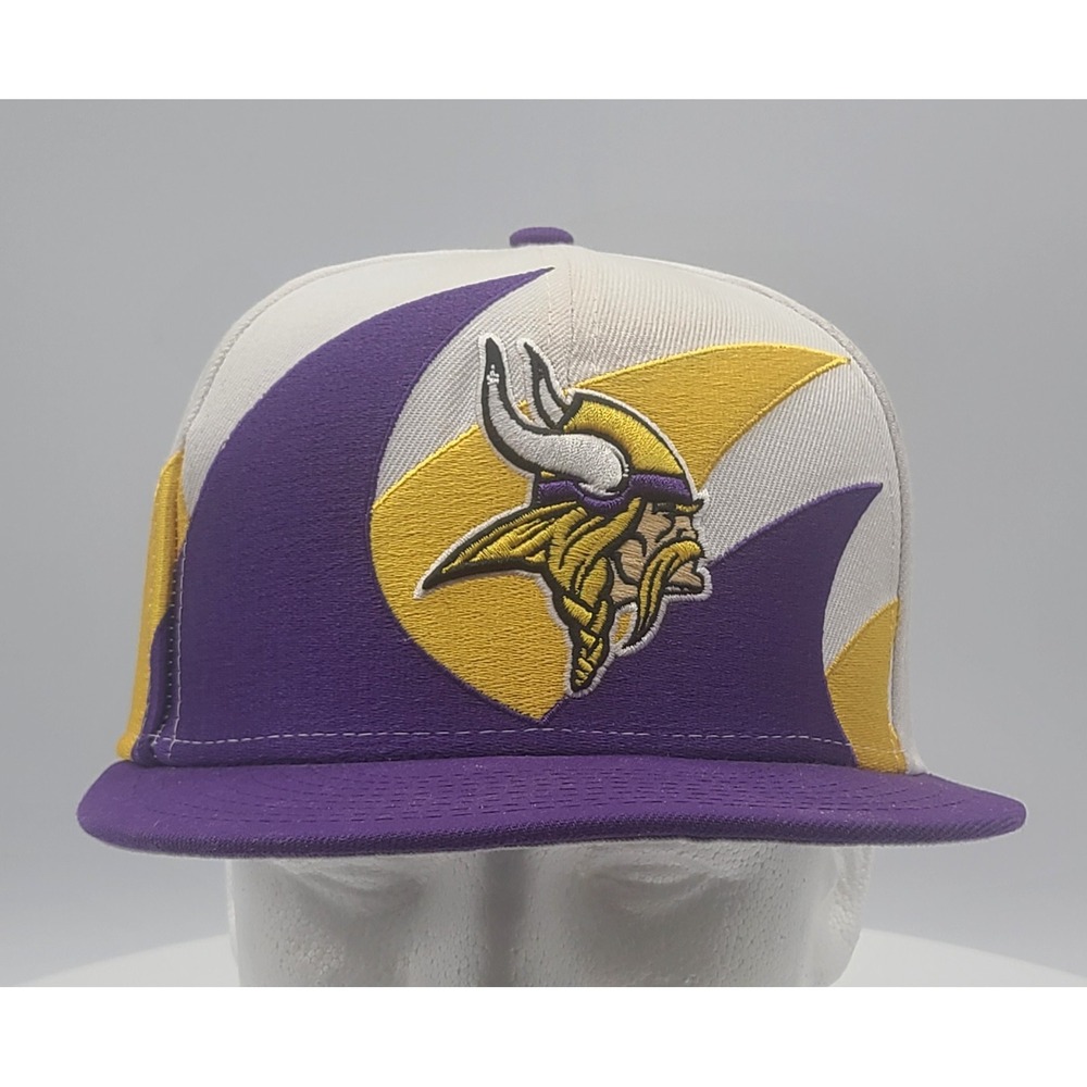 New Era Minnesota Vikings Retro Wave Sharktooth 9FIFTY Snapback Hat White NFL